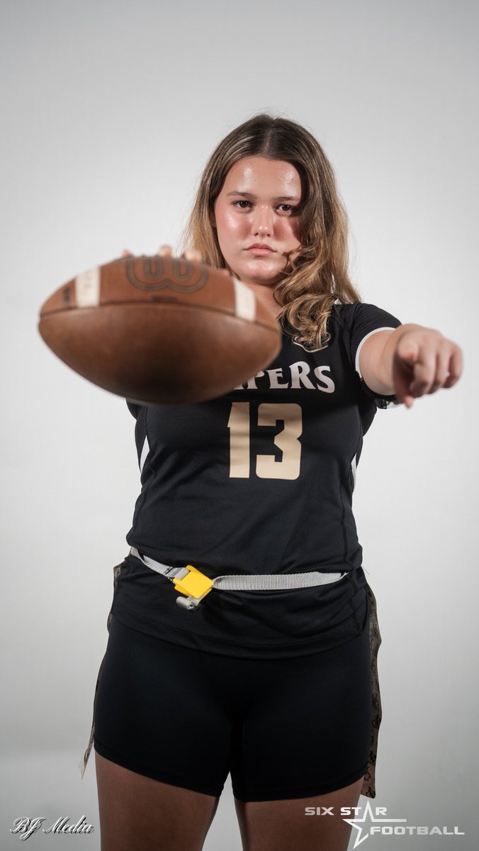 Photos of Verrado flag from West Valley Media Day are now available to view &amp; download!

📸: Jaylen Inghram
🔗: drive.google.com/drive/folders/…