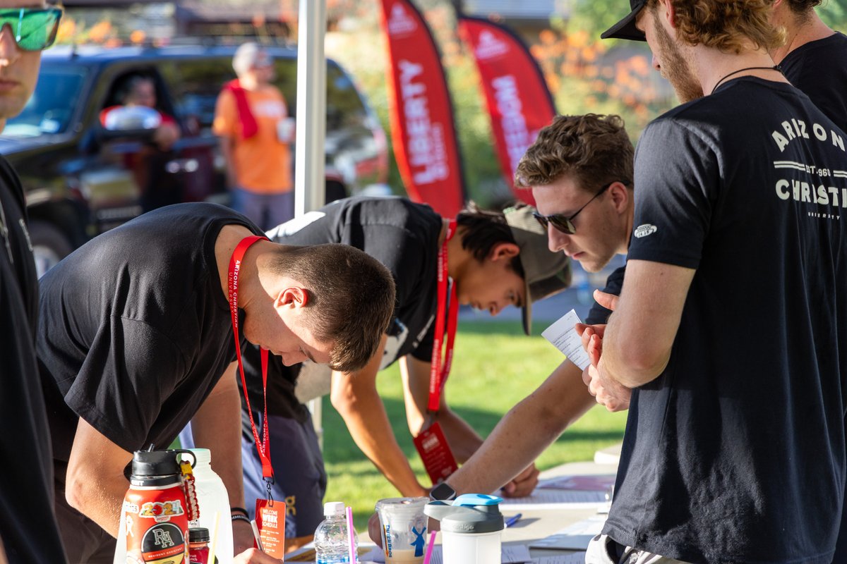 ACU_AZ's tweet image. ONE WEEK until new student Move-In! 🎉
Dorm doors open, new friendships begin, and your ACU journey continues.
We’re ready—are you?! 🔥
#ACUMoveIn #1WeekOut #FirestormFamily