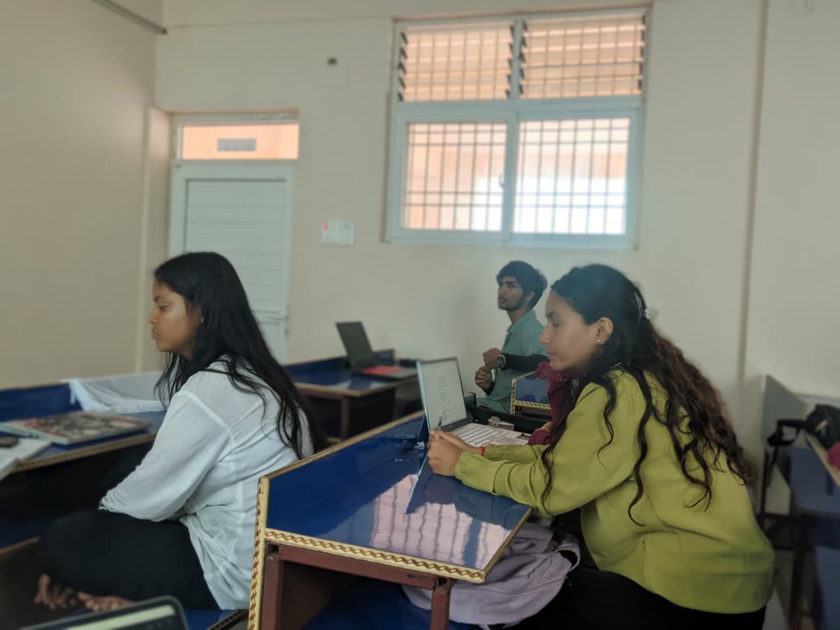 icecfwu's tweet photo. Day 6 of OOP Bootcamp!
Today's session was all about operator overloading in C++, including prefix and postfix operators. Learned how to make our classes behave like built-in types and simplify operations.
#oopbootcamp #ICEC #iCECClub https://t.co/TXmX2qdd3N