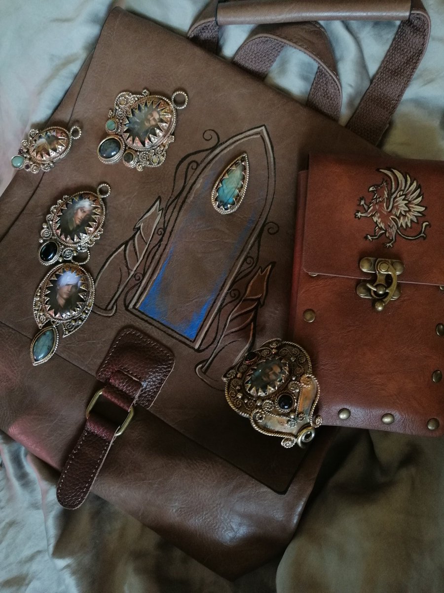 A bunch of new listings available! 🥳
etsy.com/pl/shop/GreyEn…
#handmade #DragonAge