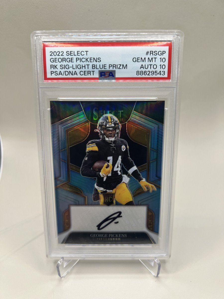 guccicards tweet media