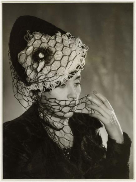 ‘Chapeau et voilette d'Albouy’, 
Willy Maywald, 1938