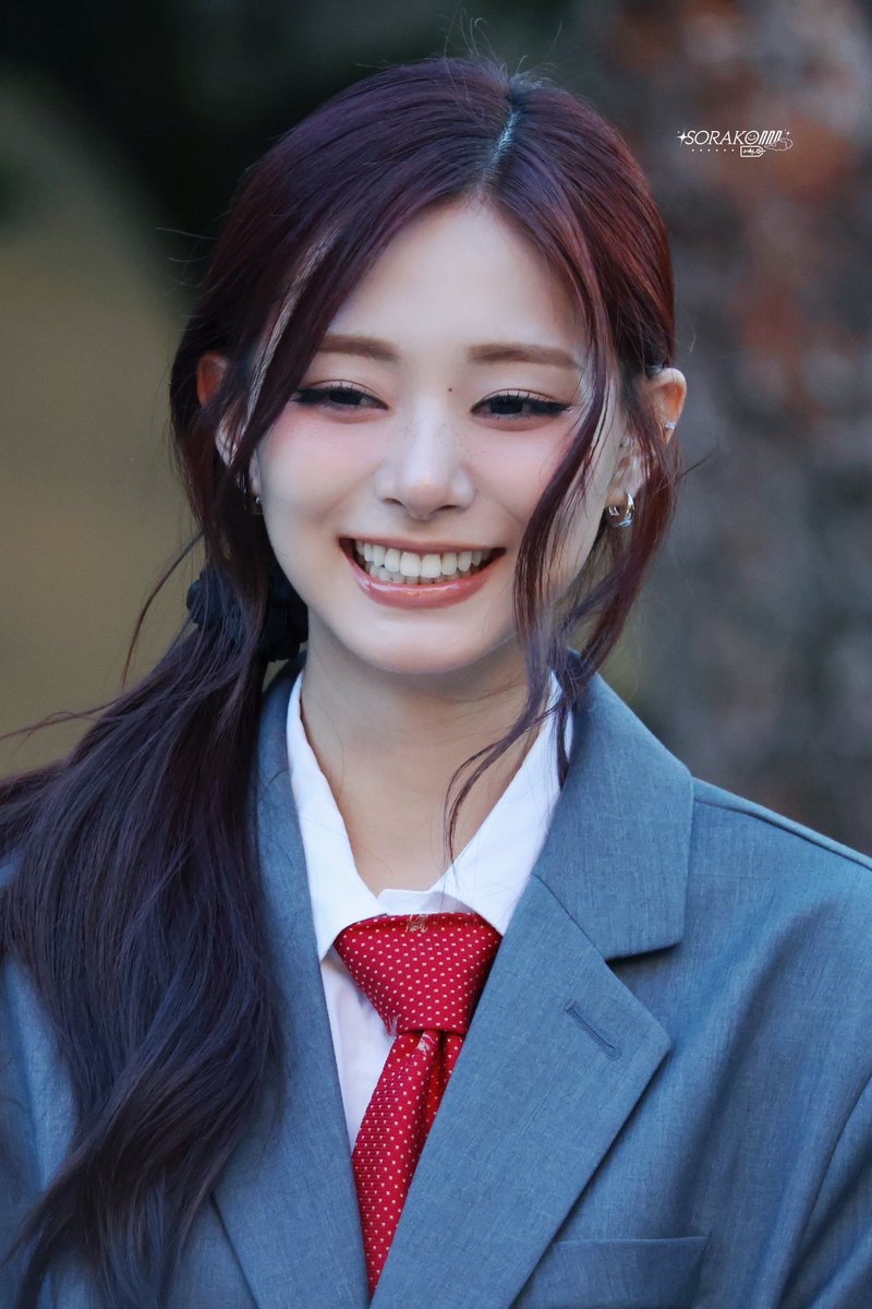 Lisa29135750's tweet photo. @1sakura_x ابتسامتها مره غريبة https://t.co/fQLJXLxLCO