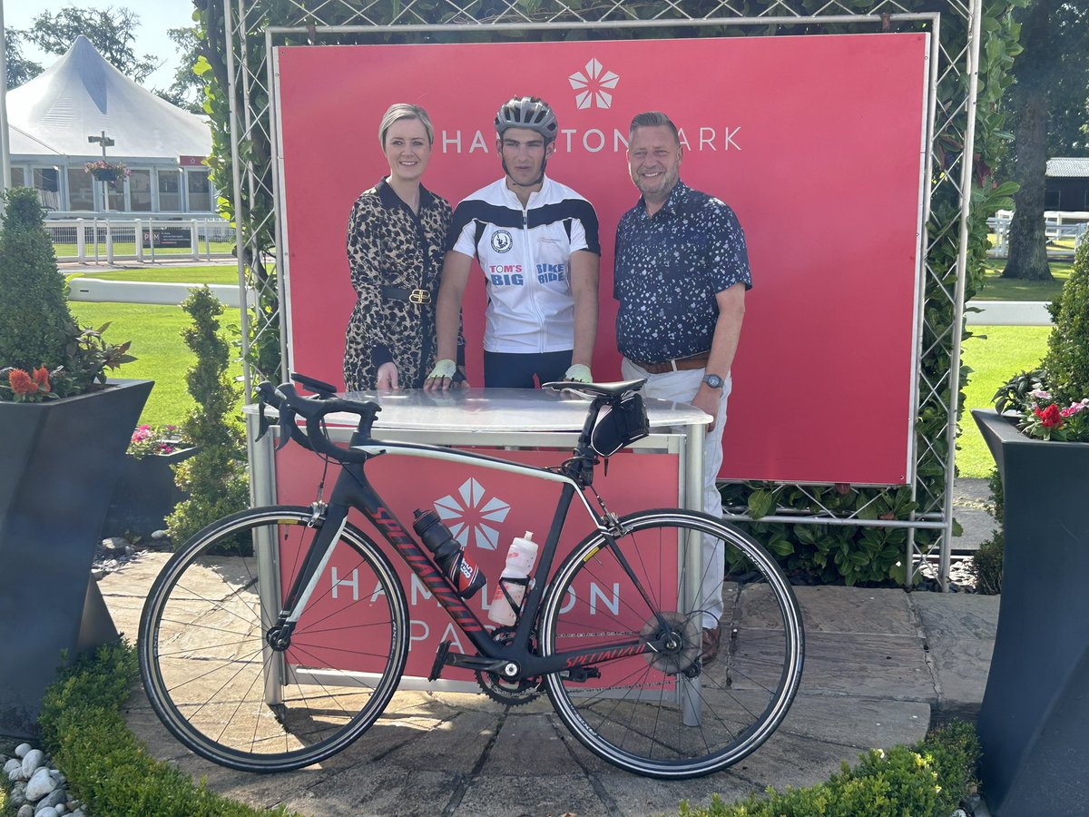 Harry Dunlop (@harrydunlop3) on Twitter photo Top job from Tom Dunlop arriving <a href="/HamiltonRace/">HamiltonRace</a> on his big bike ride and lovely to see the Red Cadeaux Bar named after the Globetrotting horse Red Cadeaux trained by his uncle <a href="/EdDunlopRacing/">Ed Dunlop Racing</a> if you would like to support his bike ride please go to instagram.com/tomsbigbikerid… Top job from Tom Dunlop arriving <a href="/HamiltonRace/">HamiltonRace</a> on his big bike ride and lovely to see the Red Cadeaux Bar named after the Globetrotting horse Red Cadeaux trained by his uncle <a href="/EdDunlopRacing/">Ed Dunlop Racing</a> if you would like to support his bike ride please go to instagram.com/tomsbigbikerid…