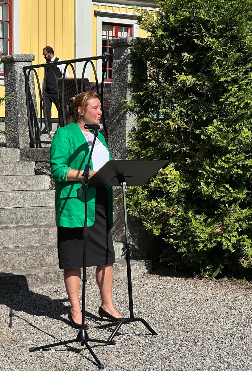 Independence Day &amp; Victory in Marka Haq was celebrated at 🇵🇰 House today. Gratitude to community members, incl. children and women, &amp;
<a href="/sarakukkasalam/">Sara Kukka-Salam</a> &amp; Annie Östlund for their participation.

#14August #independencedaypakistan
<a href="/PkPublicDiplo/">Public Diplomacy Pakistan</a> <a href="/ForeignOfficePk/">Ministry of Foreign Affairs - Pakistan</a> <a href="/epwing_official/">External Publicity Wing</a>