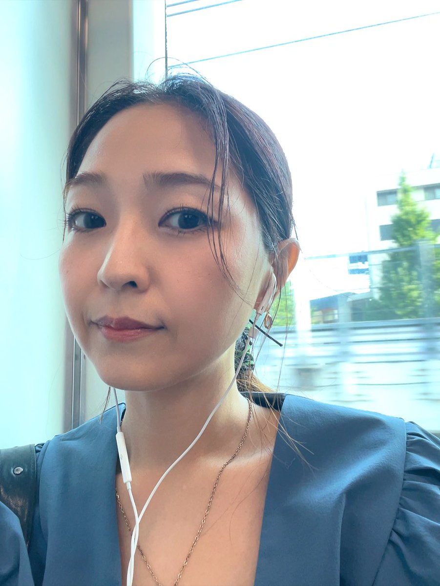 GyUvY_ba4AUePcV.jpg