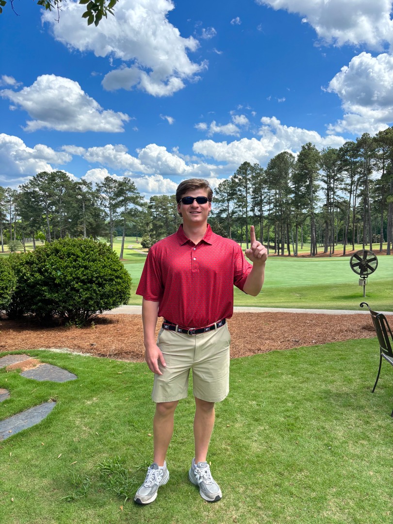 UGAGolfCourse's tweet image. From the green to the game! The UGA Golf Shop has you covered in comfort and style on the course and in the stadium. Here are just a few of the many combos you can put together for everyone. Swing by and get your gameday gear today!🐶 #GoDawgs