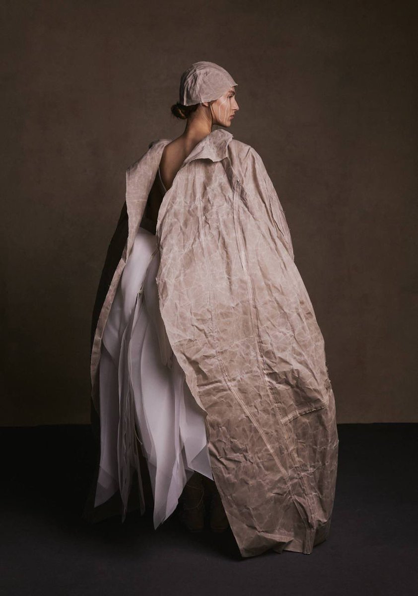 Albina Andzhanova, a second-year Master’s student at the National Institute of Design (Russia) and participant in the Moscow Fashion Week, has created a collection of garments and accessories using innovative techniques within the concept of biomorphism.

Each look in the