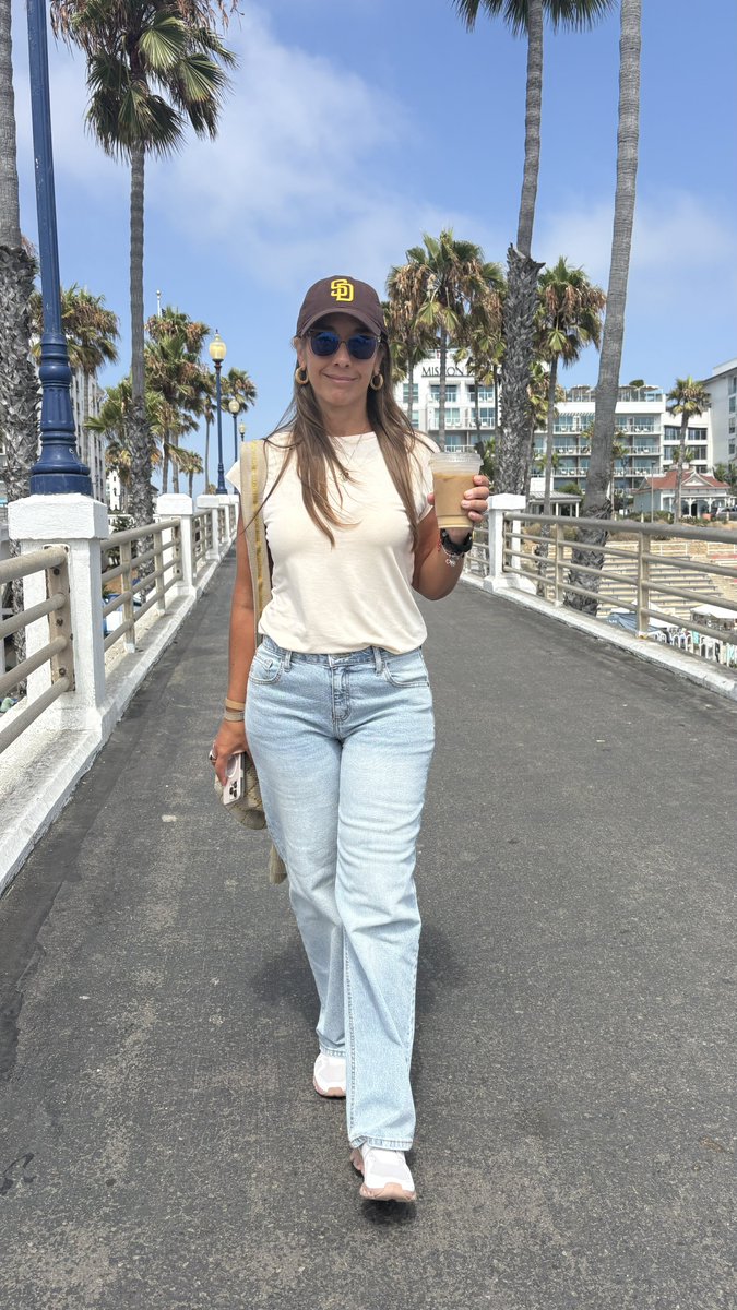 Estar a tu lado, ha sido mi mejor decisión. Feliz cumpleaños amor mío, quiero poder celebrar contigo mil cumples más ❤️❤️❤️