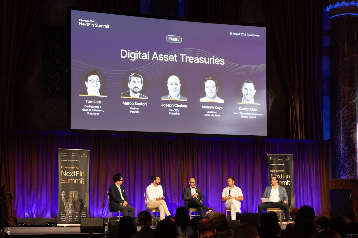 SharpLink's tweet image. Our Co-CEO, @joechalom, sharing the SharpLink Message at the NextFin Summit

SharpLink’s goal is simple: give investors the smartest, most efficient way to participate in Ethereum’s transformation of global finance

And to do it with institutional-grade discipline, best-in-class…