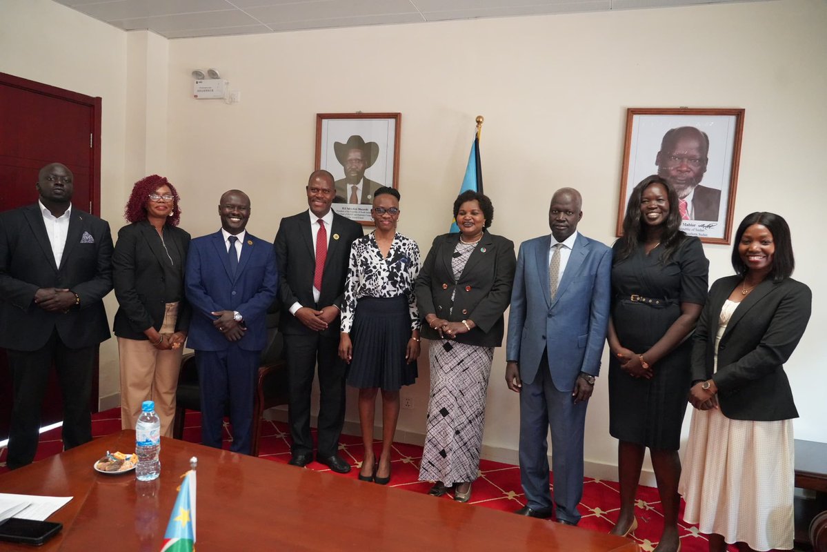 IGAD Secretariat (@igadsecretariat) on Twitter photo IGAD Deepens Engagement with South Sudan on Institutional Reforms
In Juba, IGADโs Director of Administration & Finance, <a href="/OnyariOnyari/">Josephat Onyari</a>, on behalf of the Executive Secretary, met with Amb. Agnes Oswaha, Under Secretary, Ministry of Foreign Affairs & International Cooperation, and IGAD Deepens Engagement with South Sudan on Institutional Reforms
In Juba, IGADโs Director of Administration & Finance, <a href="/OnyariOnyari/">Josephat Onyari</a>, on behalf of the Executive Secretary, met with Amb. Agnes Oswaha, Under Secretary, Ministry of Foreign Affairs & International Cooperation, and