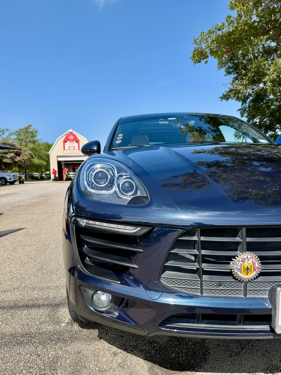 📚✨ Get that Back-to-School Clean with The Wash Tub! Whether it’s one wash or unlimited all month long, we’ve got your ride looking A+.

#TheWashTub #BackToSchoolClean #CarCare #StayFresh #CleanCarGoals