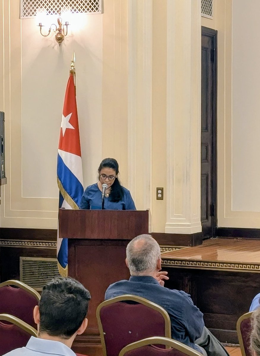 y_gala_lopez's tweet photo. This August 13th, the staff, children & youth of @CUBAONU🇨🇺commemorated the 99th anniversary of the birth of the Historic Leader of the Cuban Revolution. We, thus, joined the tribute being paid in Cuba and other countries to our #FidelForever |#100YearsWithFidel #100AñosConFidel https://t.co/MJshEbGAZ5