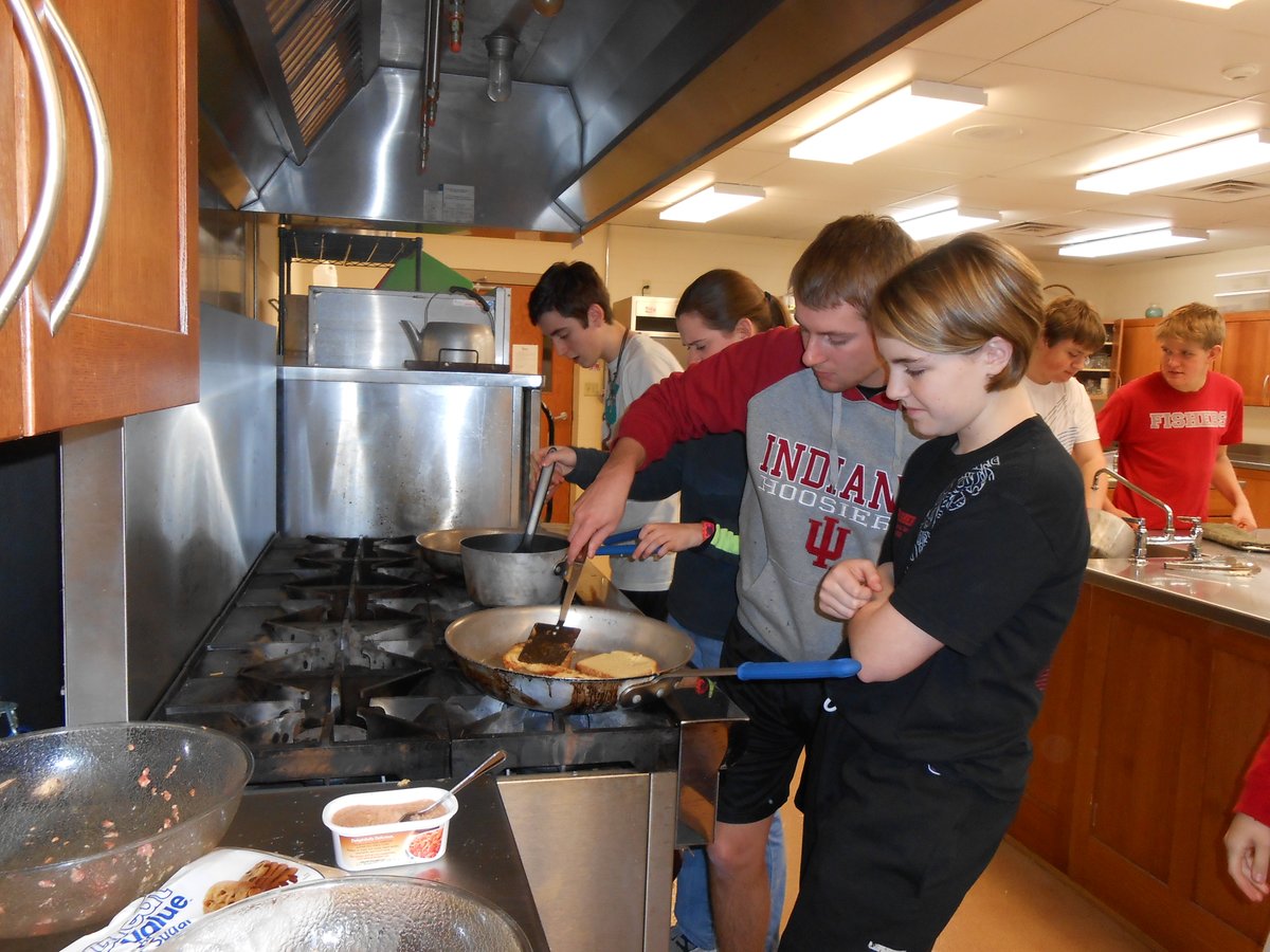 #tbt
Cooking for the all-nighter 13 years ago.