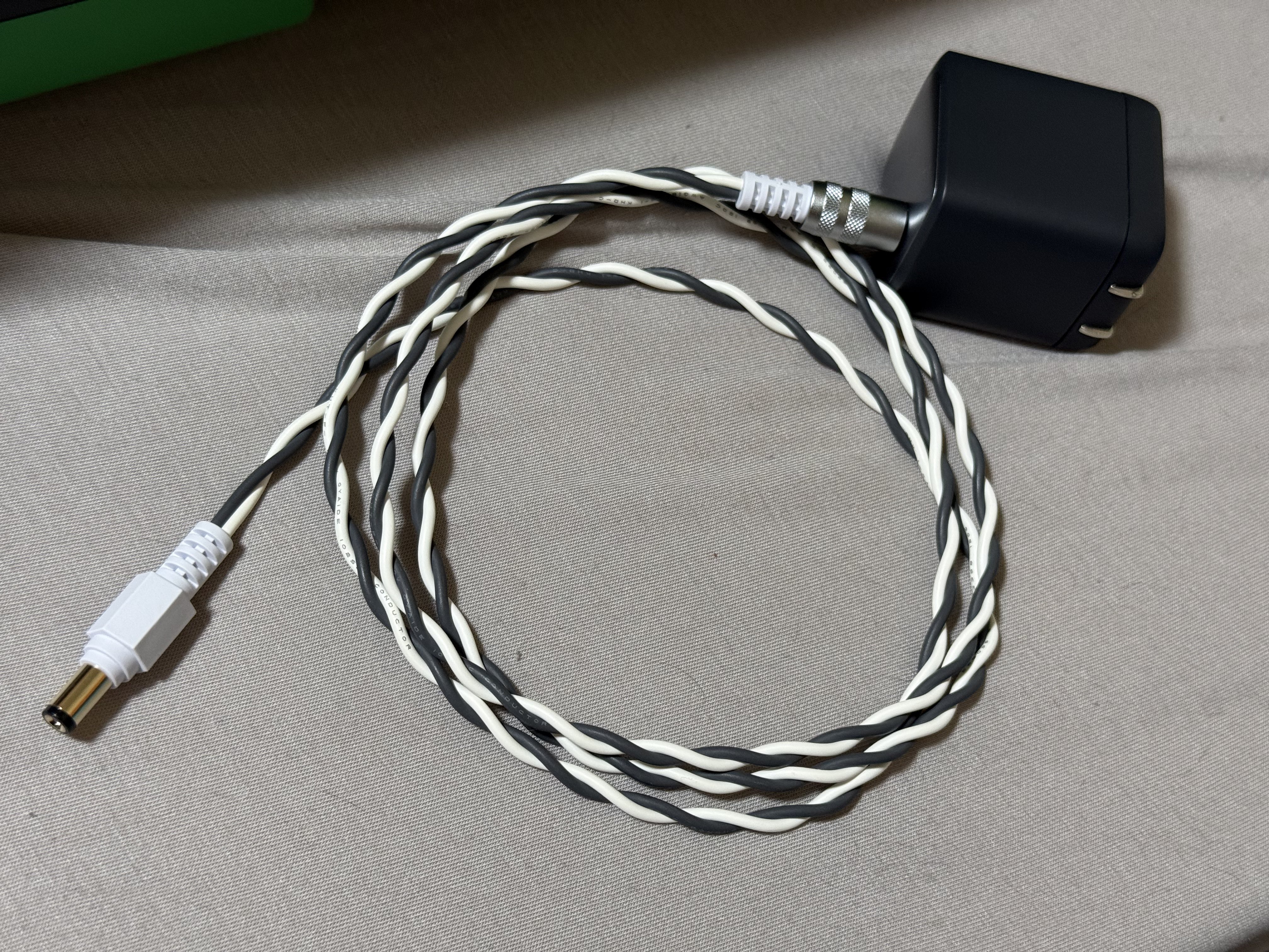 【カスタム依頼品】140段式カタパルト　DCケーブル オヤイデL-Sオス50cm Amazon | NEO by OYAIDE Elec QAC-222G LS/5.0 楽器用シールド