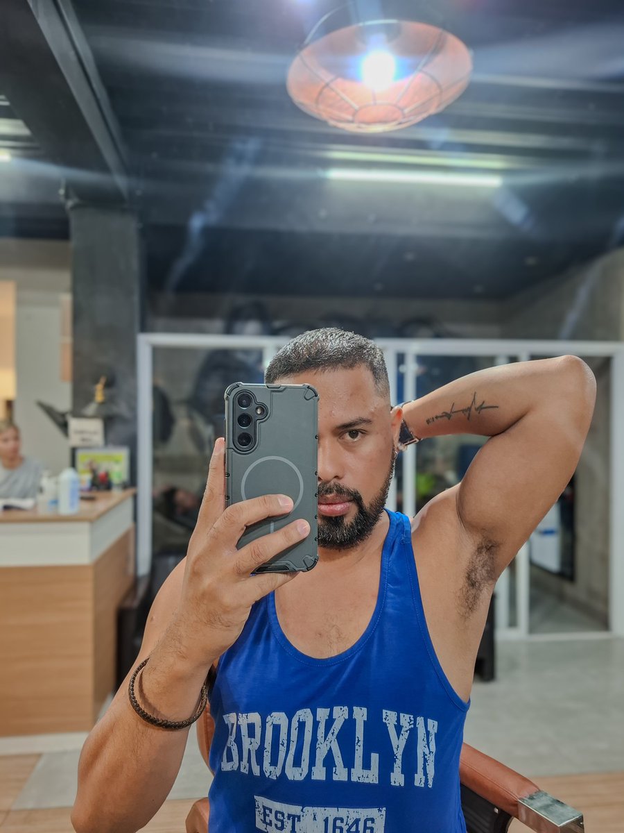 jovsalsolo's tweet photo. Magpakalbo na unta, pero di pa gyud diay ready..
Got a hair and beard trimmed tonight for tomorrow's Radio Program.
#igit #hairandbeardtrimming https://t.co/rZlaDsHznI