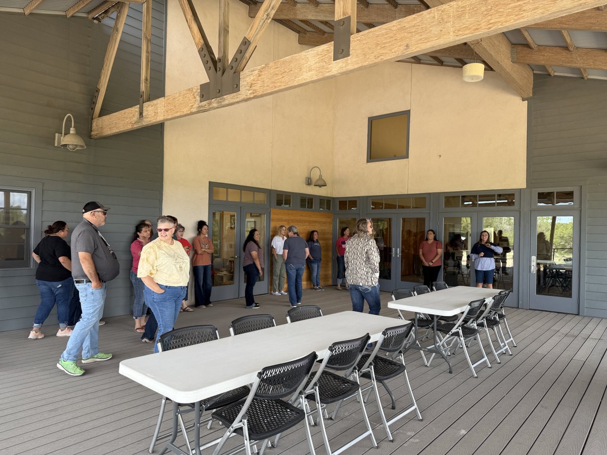 Back in July, CEN’s Kelly Springfield and Kim Mouser traveled to Corona, NM, to work with Corona Public Schools and Vaughn Municipal Schools on implementing districtwide Project and Place-Based Learning for all grade levels. 🌟