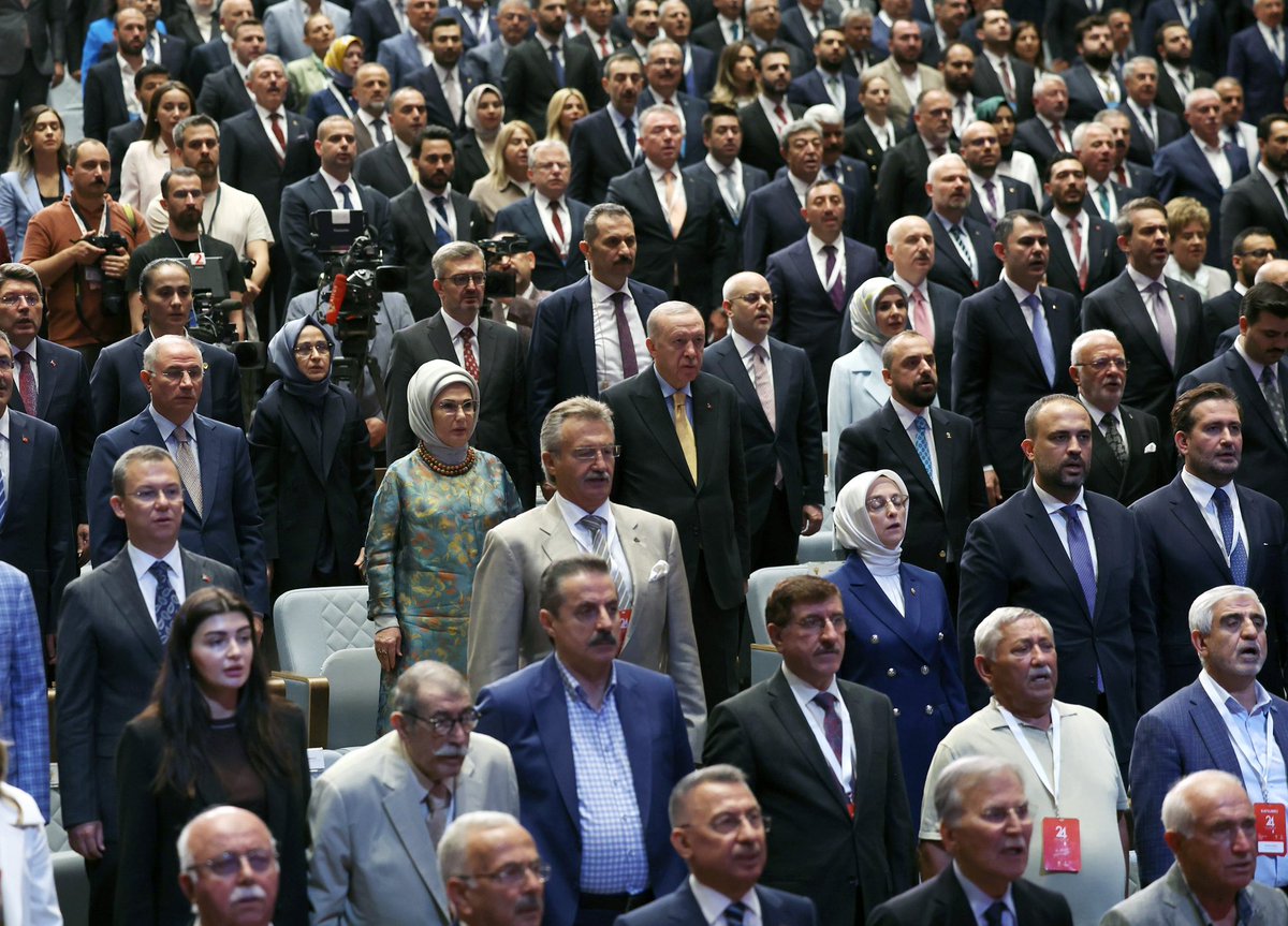 Alparslan Bayraktar (@abayraktar1) on Twitter photo Cumhurbaşkanımız Sayın <a href="/RTErdogan/">Recep Tayyip Erdoğan</a>’ın teşrifleriyle partimizin 24. Kuruluş Yıl Dönümü Programı’nı AK Parti Kongre Merkezi’nde gerçekleştirdik.
24 yıllık yolculuğumuzda attığımız her adım, milletimizin hayallerini gerçeğe dönüştüren bir iradenin eseri oldu. Her alanda Türkiye’yi Cumhurbaşkanımız Sayın <a href="/RTErdogan/">Recep Tayyip Erdoğan</a>’ın teşrifleriyle partimizin 24. Kuruluş Yıl Dönümü Programı’nı AK Parti Kongre Merkezi’nde gerçekleştirdik.
24 yıllık yolculuğumuzda attığımız her adım, milletimizin hayallerini gerçeğe dönüştüren bir iradenin eseri oldu. Her alanda Türkiye’yi