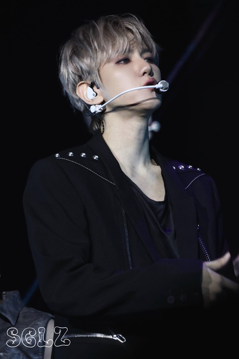 BABASG495815's tweet photo. 20250803 BAEKHYUN WORLD TOUR <Reverie> in Sydney
legend
@B_hundred_Hyun @BAEKHYUN_INB100 
#BAEKHYUN  #백현 #ベッキョン #伯贤 https://t.co/LBQNsfzBC0