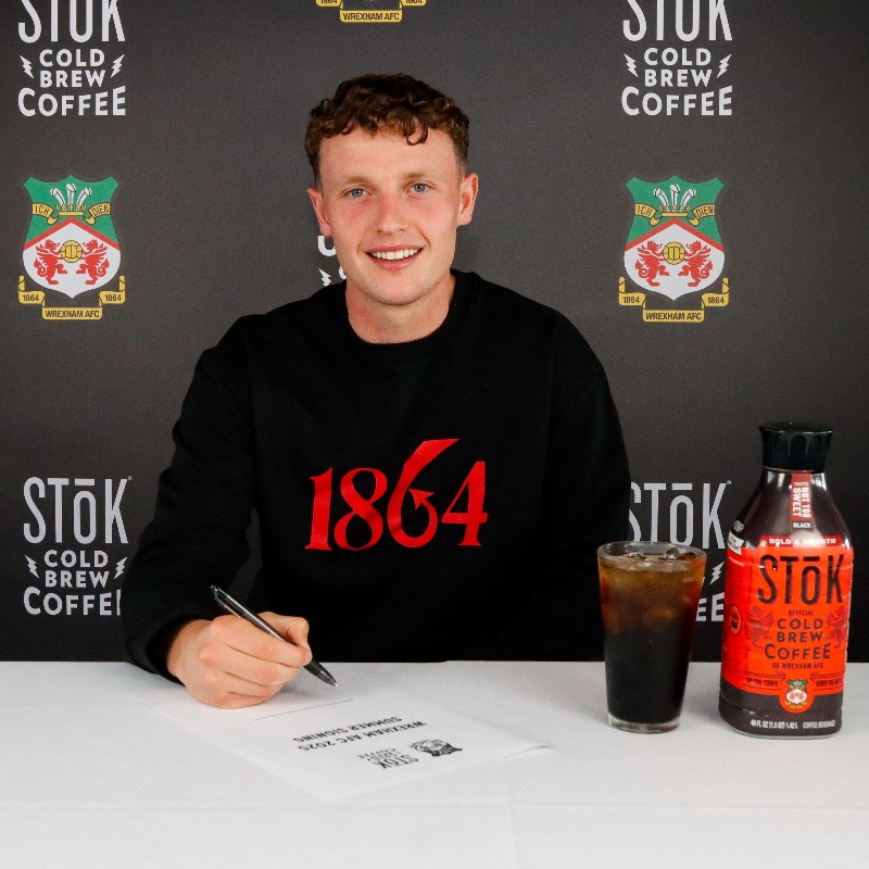 Wrexham_AFC's tweet photo. Drafted. Signed. Boldly brewed. Welcome to Wrexham, Nathan Broadhead.

🔴⚪ #WxmAFC