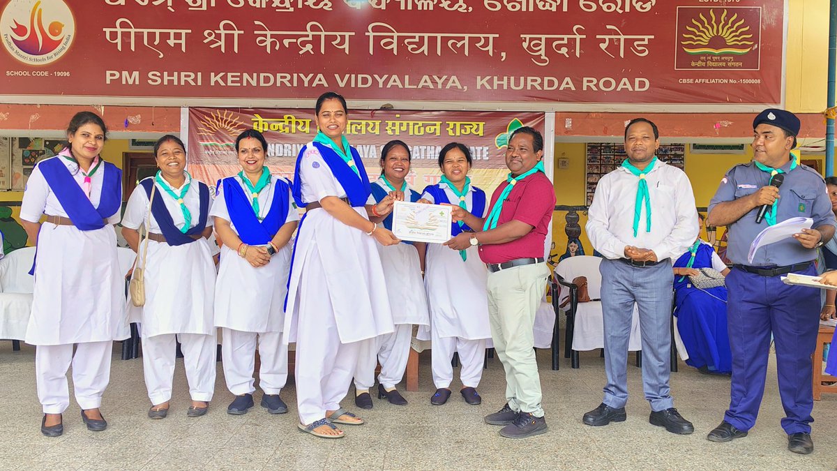 khurda_road's tweet photo. Successfully completed 3 days of Camp for 'Heerak Pankh Testing'. Honoured to be chosen as the venue for these lovely Bulbuls. #DoYourBest #bulbuls @BhubaneswarRo @KVS_HQ @EduMinOfIndia @BharatScouts https://t.co/Vi51Ssjch8