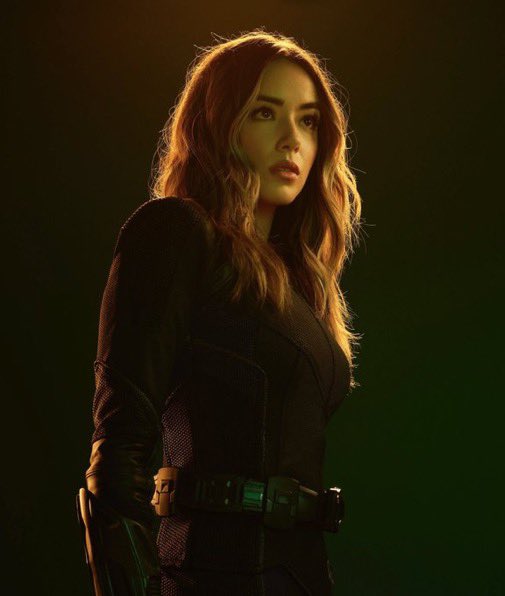 cosmic_marvel's tweet photo. ‘AGENTS OF S.H.I.E.L.D.’ stars Clark Gregg, Ming-Na Wen and Chloe Bennet will have a reunion panel at #NYCC on October 11. https://t.co/F7IPvs8NZA