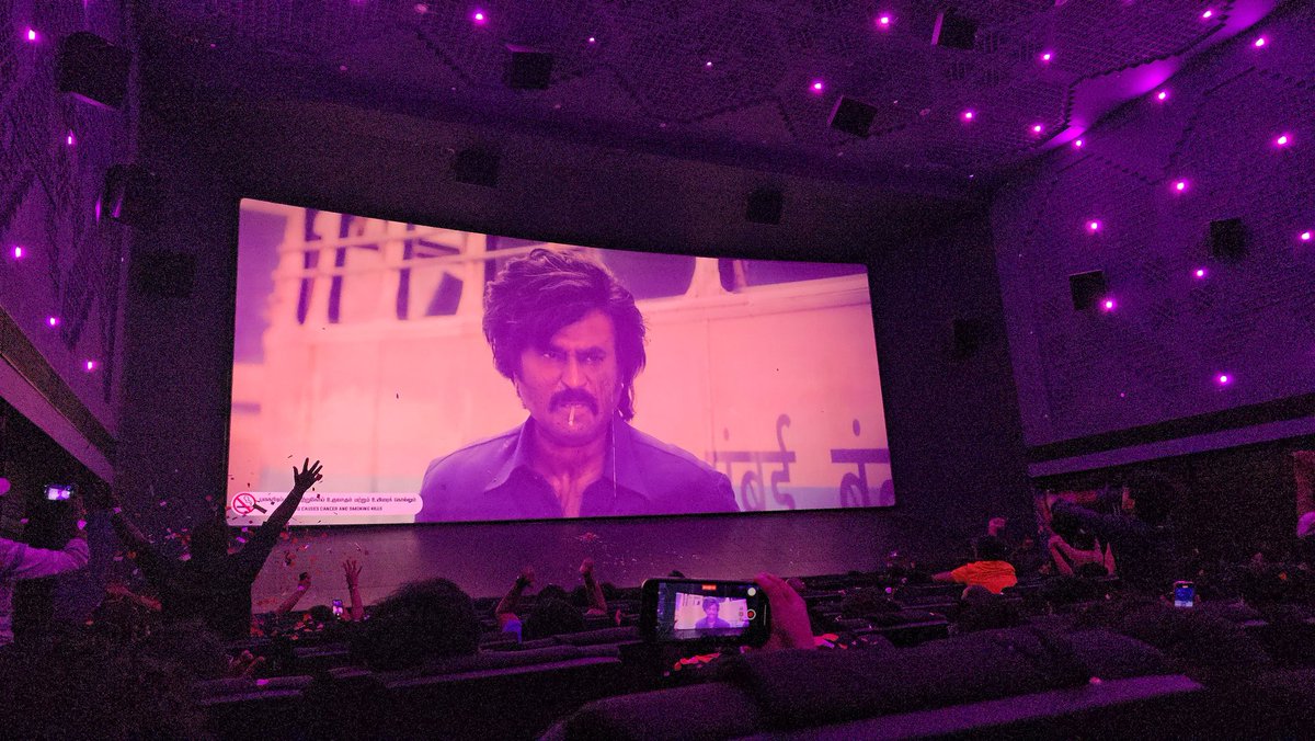 rkarthick_india's tweet photo. Thalaivaaa🔥😍❤️😎
What a performance...neenga oruthar podhum 😘 @anirudhofficial seigai bro👏🔥
#CoolieFDFS @RohiniSilverScr @SPICinemas #count3 @rajinikanth sir #CoolieReview well done @Dir_Lokesh @iamnagarjuna sir 🍾 #50yearsofRajinism https://t.co/XqMisj2MpB