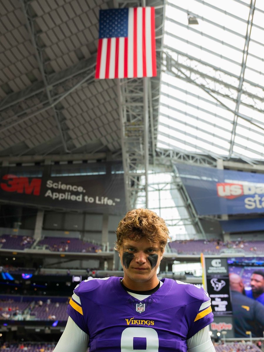 Today was EASILY #Vikings QB JJ McCarthy’s best day of practice. He was carving the #Patriots defense from the start. No turnovers. Great decision making. 

Minnesota, we have our QB.