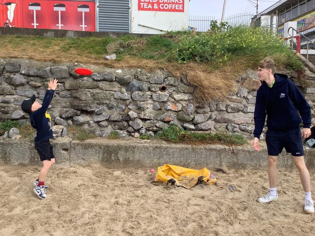 AcornsActionPak's tweet photo. Porthcawl is fun in any weather. Our 6-7s enjoyed beach games and sandcastle building this morning. https://t.co/1fY9L5XYdi