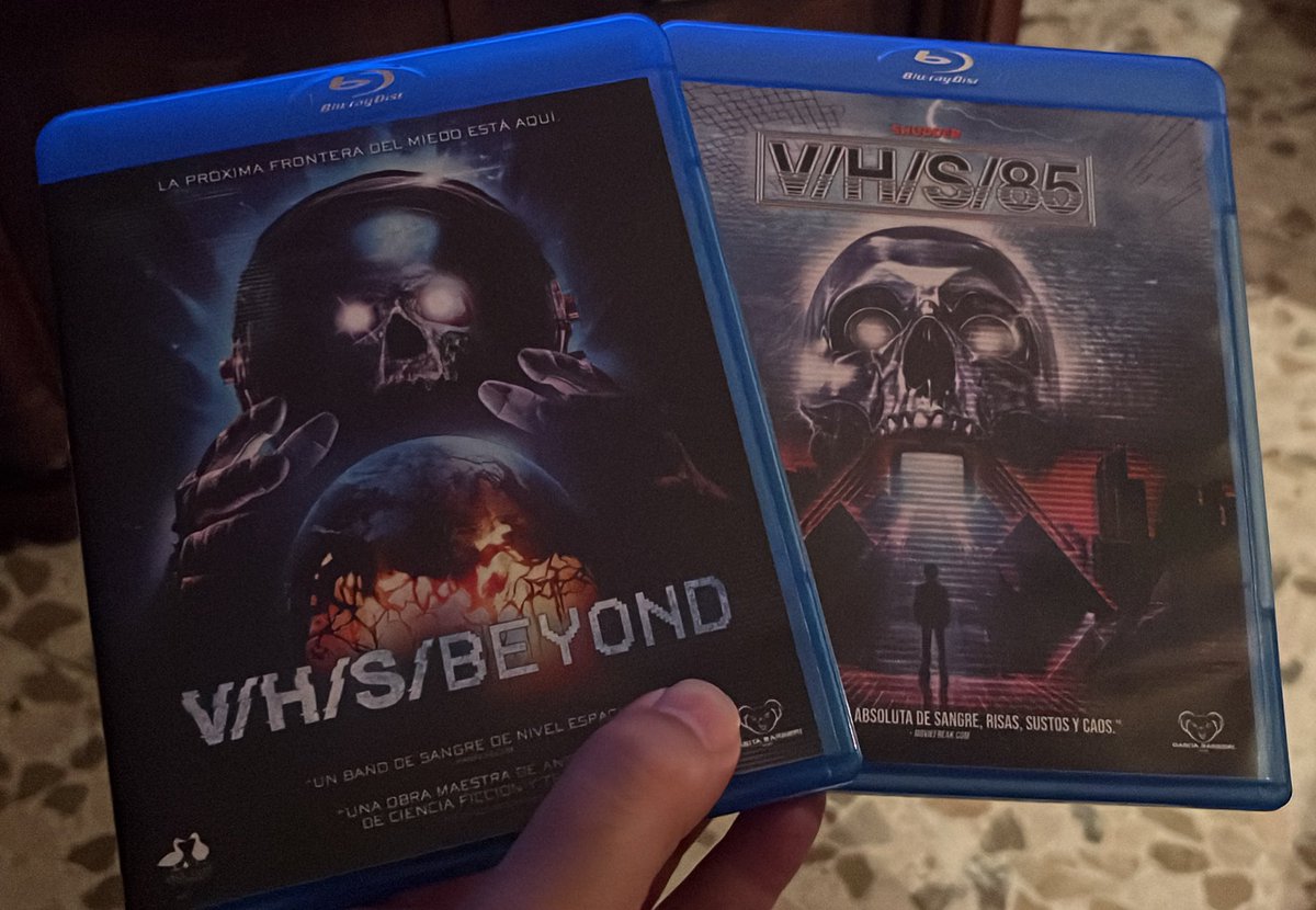 Terminando de ver estas dos pelis de una de mis sagas favoritas. Y todo gracias a <a href="/FilmsGabita/">Gabita Barbieri Films</a>. Ojalá en un futuro podamos tener las otras que no se han editado en España 🤞🏻