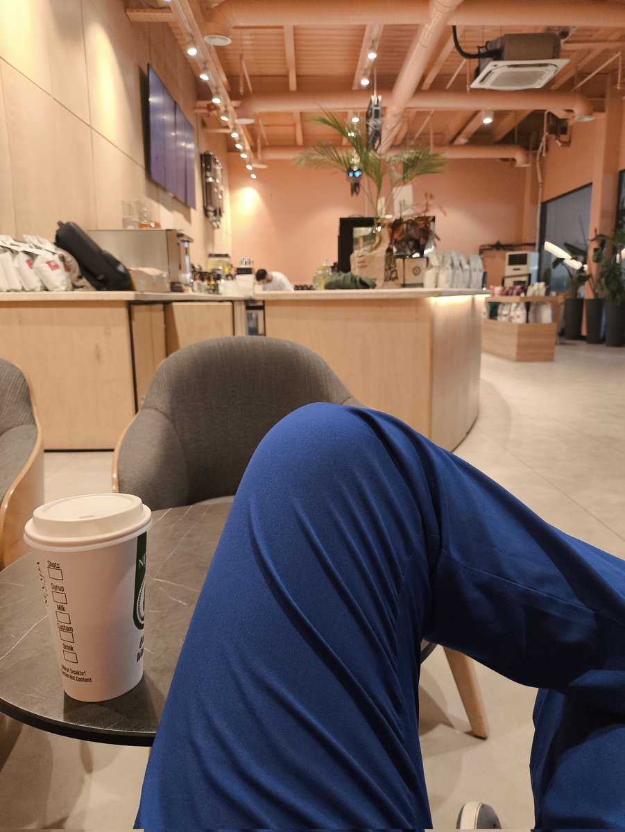 Kahvemiz gelmesin mi :))