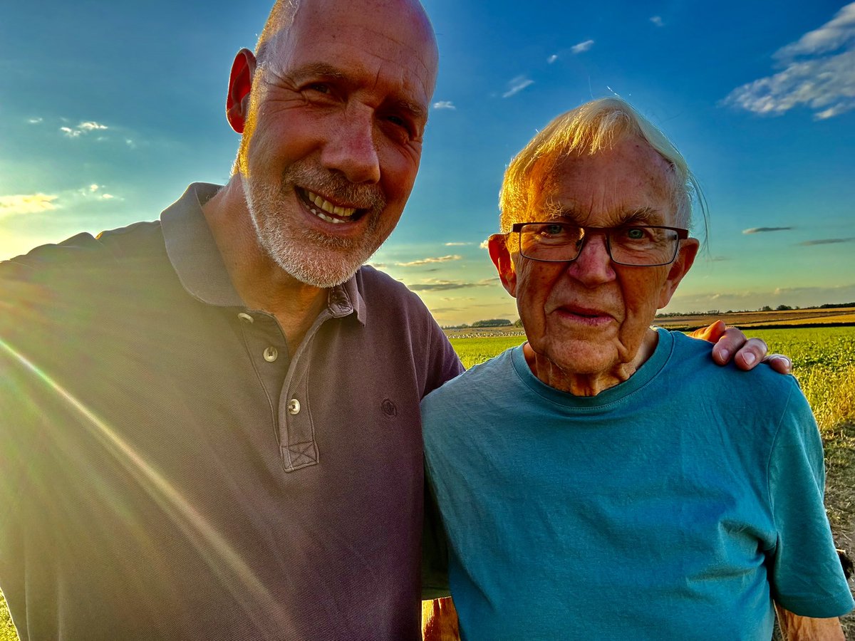 Geoff Barton tweet media