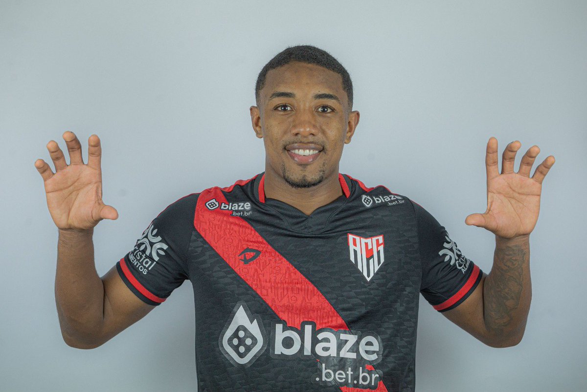 Sheikrs5's tweet photo. Deus está no barco! Vamos juntos dragão 🐉 🔥😉🐻 https://t.co/dy0S5srC33