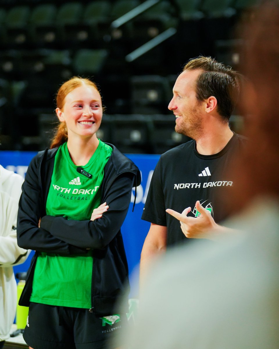 UNDvolleyball's tweet photo. We appreciate Sierra (UND volleyball ‘22 alum) coming out today and speaking to the team before practice this morning. 

Once a Fighting Hawk, always a Fighting Hawk💚🤍

#UNDproud | #LGH https://t.co/2LCi2sZE2v
