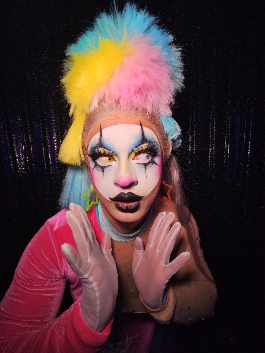 Sean Tunstall / Arya Quinn tweet media