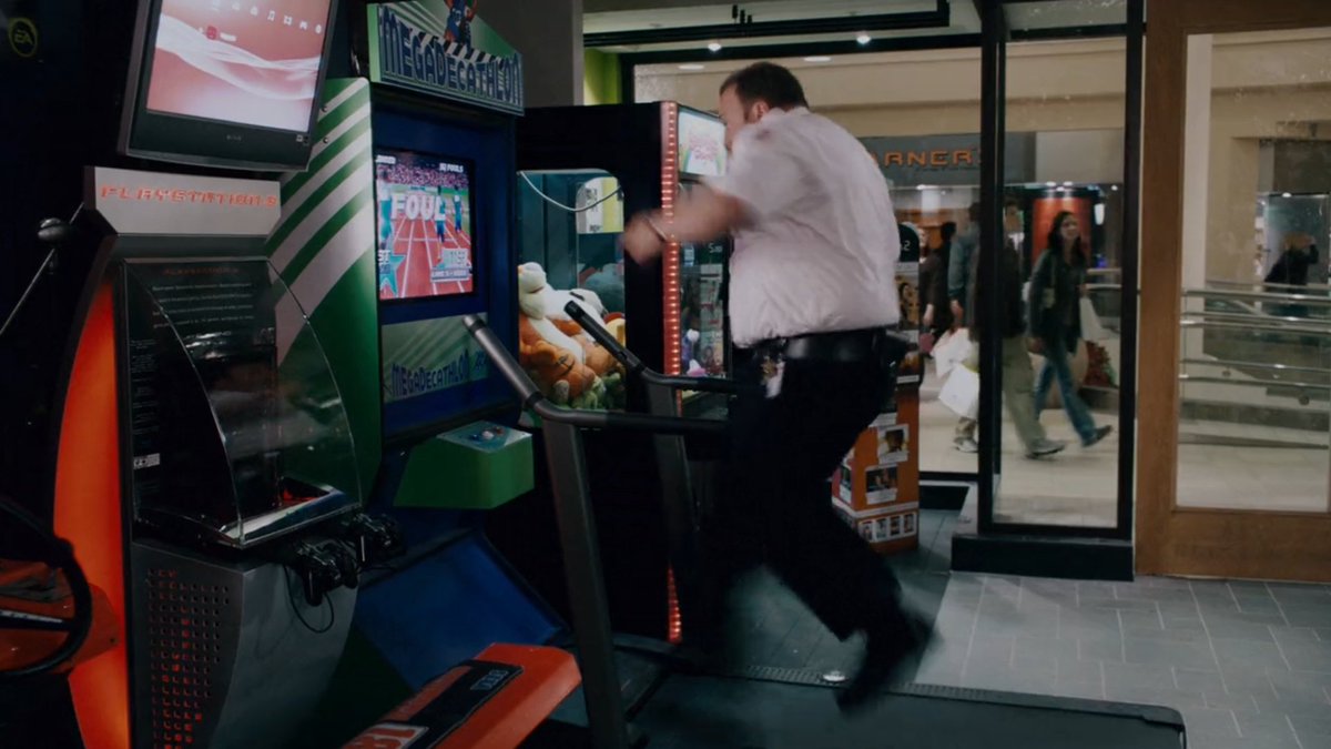 "MegaDecathlon" | Paul Blart: Mall Cop (2009)
#gamesinmedia