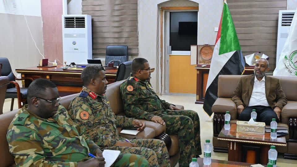 MASAD_SD's tweet image. الخرطوم – 14 أغسطس 2025م

في إطار مسؤوليتها الوطنية أكدت منظومة الصناعات الدفاعية – ممثلة في مجموعة الصافات للطيران – استعدادها الكامل للمساهمة في الحملة القومية لإصحاح البيئة ومكافحة نواقل الأمراض بولاية الخرطوم .
#مجموعة_الصافات_للطيران
#منظومة_الصناعات_الدفاعية 
#نصر_