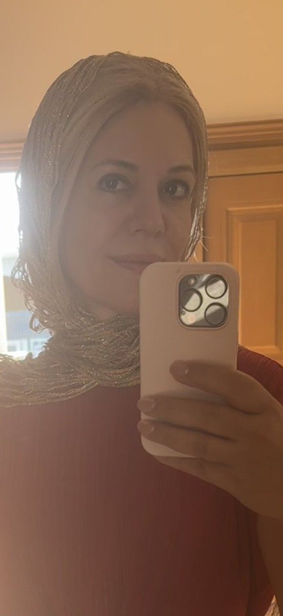 «Για όλα όσα έζησα... όσα θα ζήσω... όσα κέρδισα... όσα έχασα... όσα έδωσα... όσα πήρα... για κάθε χαρά... 
κάθε λύπη... 
κάθε ελπίδα... κάθε όνειρο……
Ευγνώμων για όλα🙏