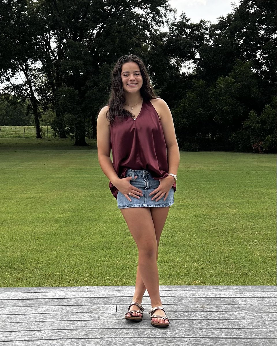 I’m officially a senior!! 🎓

This year’s classes include: DC Biology, DC Precalculus/Calculus, DC Government/AP Microeconomics, AP Literature, and AP Physics 2. Thank you, SHS, for the opportunity to obtain college credits while I’m still in high school! 

#girlsacademy