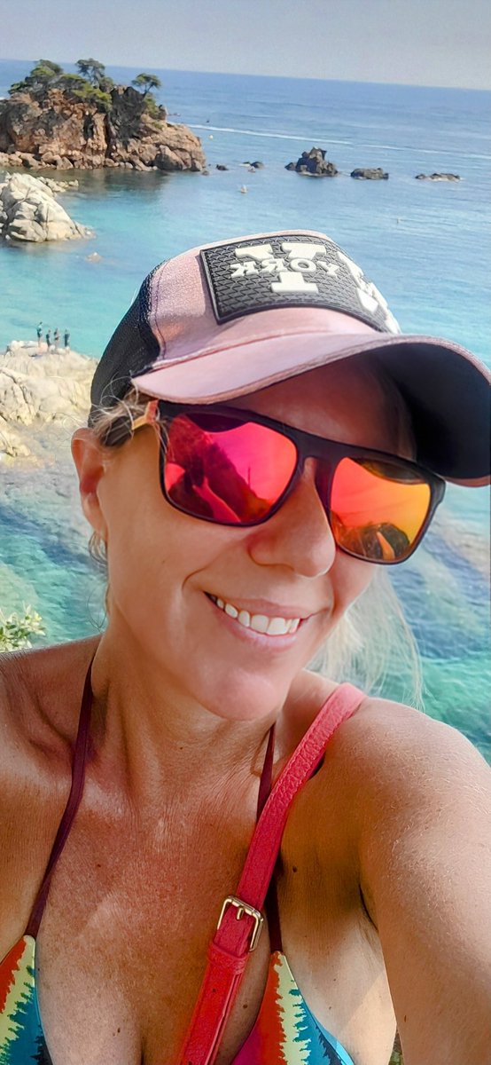 d4ee2ecdacfa444's tweet photo. #CamideRonda#CostaBrava#summer2025# https://t.co/IVJpc5AYyB