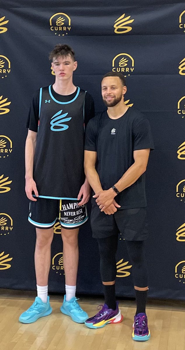 MiddlesexMagic's tweet photo. Magic 2026 Quinn Costello and Steph Curry at the 2025 Curry Camp!! An amazing opportunity for Q to learn from and compete with the greatest shooter of all time!! #MagicFamily #UnderArmour #CurryCamp #StephCurry https://t.co/Votp6wKJFU