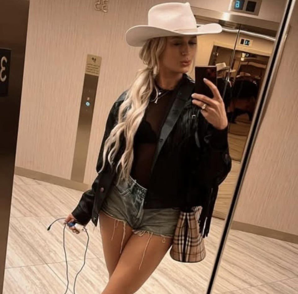 GoonBot126's tweet photo. Sophie Cunningham is so fucking triggering to my cock 😵‍💫🥵🥵 https://t.co/24B02ERFiB