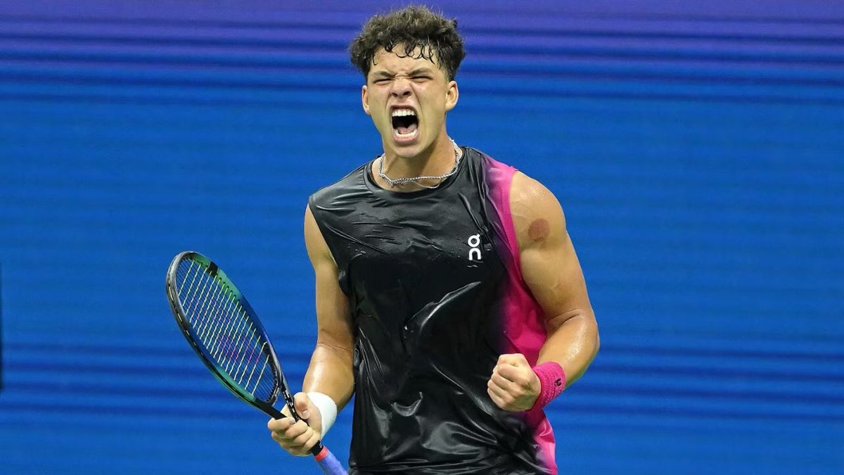 TheLabBros's tweet photo. FREE LIVE PLAY 08/14 ATP 🎾🎾
TAKE BEN SHELTON +110 2U!
FREE MONEY ON THE TABLE CASH IT OUT BENZ✅✅✅✅ https://t.co/FugoUABtaY