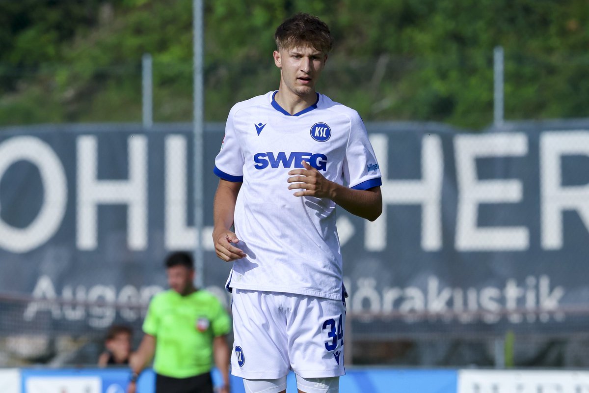 Dennis Bayer tweet media