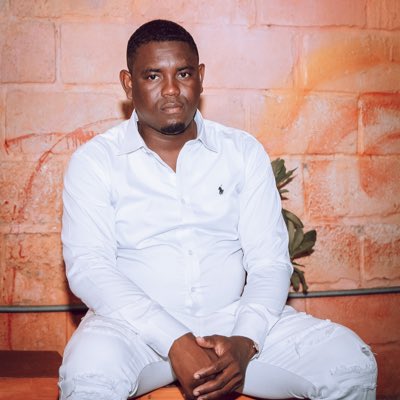 jmpierre_haiti's tweet photo. #NouvellePhotoDeProfil https://t.co/yQ6yH00rP1