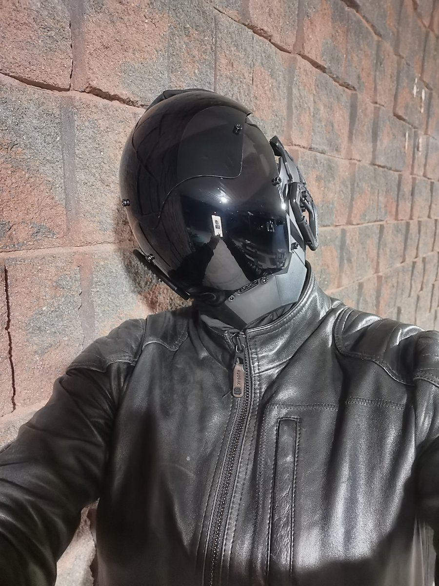 AFlyHunny tweet media