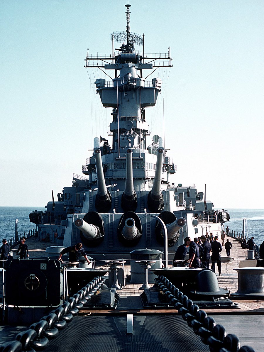 Battleship New Jersey underway in 1982 during sea trials before her recommissioning ceremony for service in President Reagan’s 600-ship Navy. 
#militaryhistory #maritimehistory #battleship #historicships