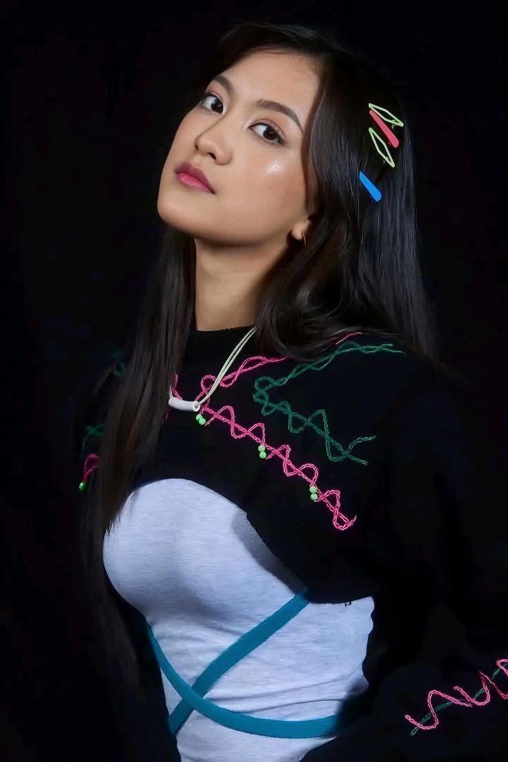 sbluens's tweet photo. Greesel nonjol si https://t.co/w5MRI6cAfo