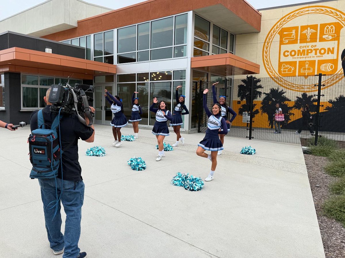 ComptonUnified's tweet photo. ๐๐ A Historic Day in Compton! ๐ซโจ
Today Compton Unified made HISTORY โ with the very first day of school at the brand-new $200 MILLION Compton High School! ๐ Nearly 2,000 @MightyTarbabes arrived ON TIME and ready to learn! ๐๐ค
#ComptonUnified #ComptonHighSchool #Elevate https://t.co/g60D9y97Ho
