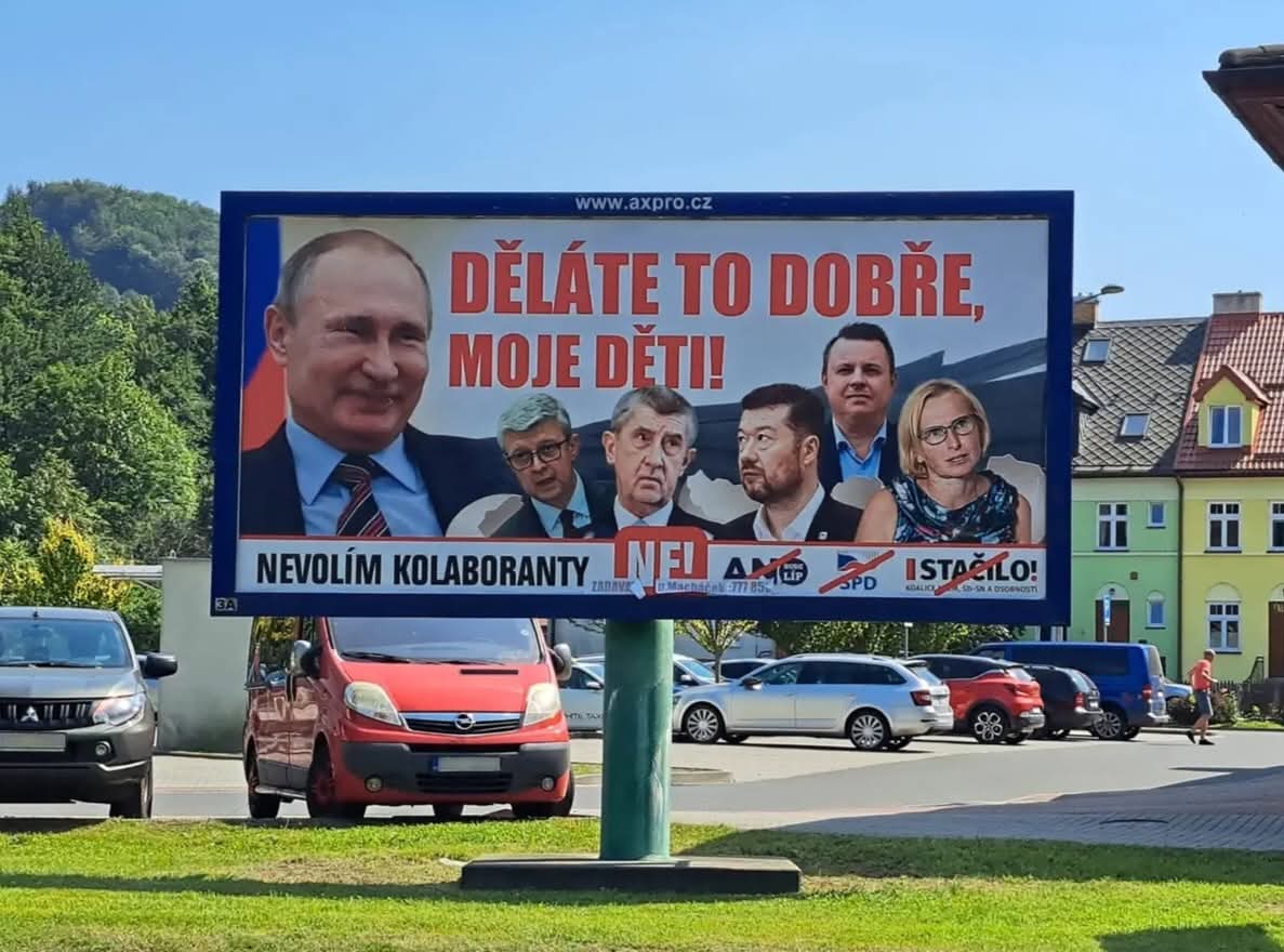 Na Jesenicku se objevily billboardy vyobrazující vedoucí tváře ANO, Stačilo! a SPD s ruským prezidentem Vladimirem Putinem. 
Skvělý počin. 
Jo a potrefená husa Rajchl už se k tomu vyjádřil a nazval to zoufalstvím. 😀